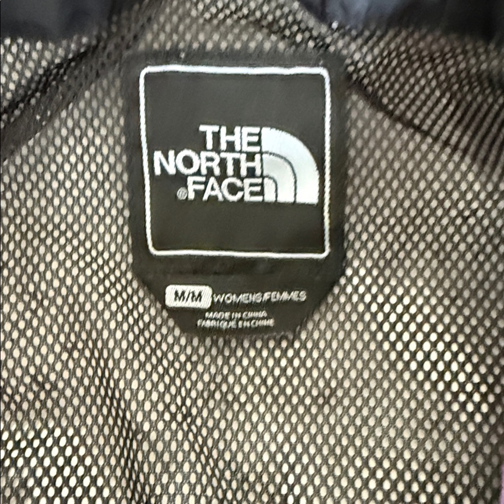 The North Face Plum Rain Jacket - M - Picture 3 of 4